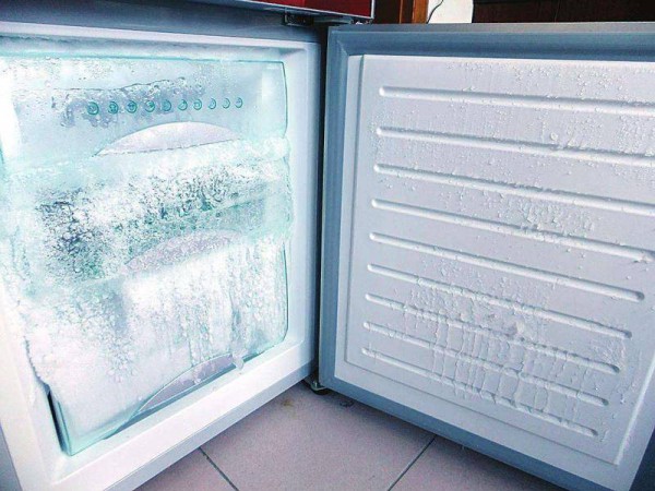 冰箱产生臭味原因分析